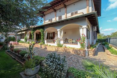 VILLA SINGOLA A GHEDI