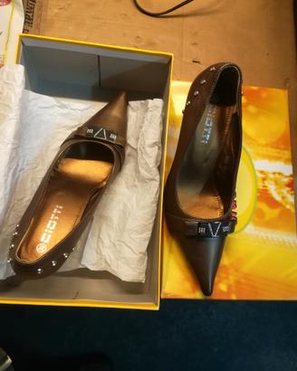 Scarpe con tacco NUOVE. Mai usate