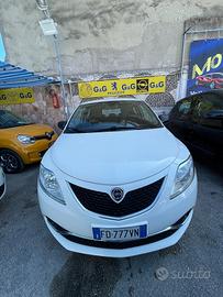 Lancia Ypsilon 1.2 69 CV 5 porte Gold
