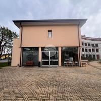 NEGOZIO A LONATO DEL GARDA