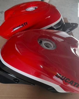 Ducati 848 Evo serbatoi