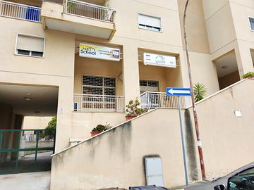 Locale in via Raffaello Caltanissetta
