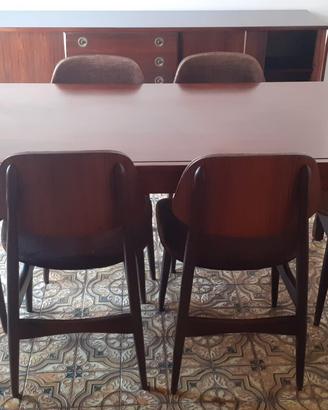 Set vintage anni ’60: tavolo, 6 sedie e credenza