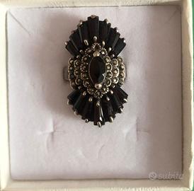 Anello granati e marcasiti