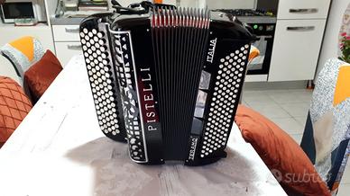 Fisarmonica a bottoni marca Pistelli.