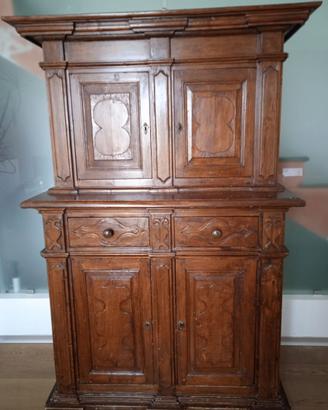 Credenza