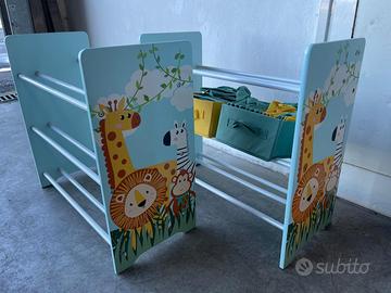 Scaffale portagiochi per bambini