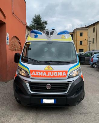 Ambulanza fiat ducato 4x4