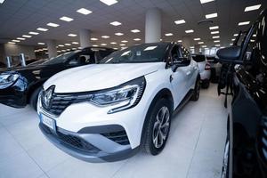 Renault Captur 1.6 E-Tech hybrid RS Line 145c...