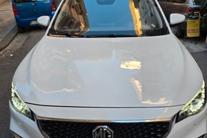 Mg EHS Plug-in Hybrid Luxury