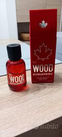 profumo donna Dsquared Red Wood