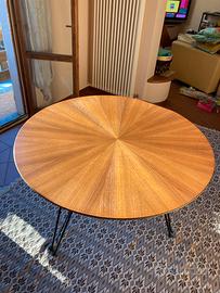 Tavolo Medea rotondo con 4 sedie