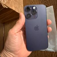 Iphone 14 pro  batteria 100 scambi permute