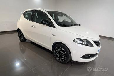 Lancia Ypsilon 1.0 FireFly 5 porte S&S Hybrid Gold