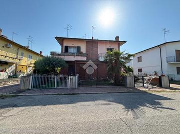 2 LOCALI A ALFONSINE