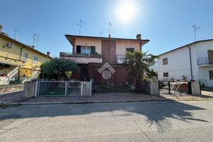 2 LOCALI A ALFONSINE