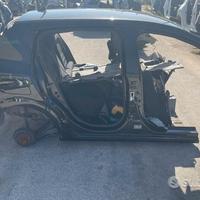 Ricambi dacia sandero scocca per tagliata