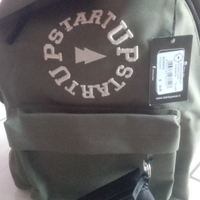 Zaino scuola StartUP verde militare con borsello