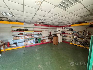 scaffalatura metallica multiuso