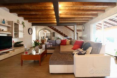 CASA INDIPENDENTE A SANTA MARIA LA LONGA