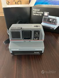 Polaroid 600 istant camera