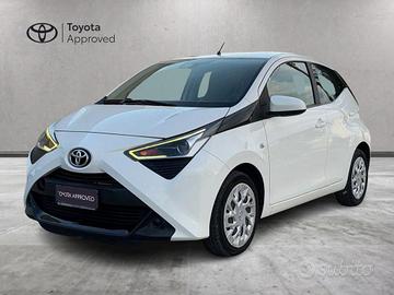 Toyota Aygo 1.0 x-play 5p