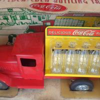 camioncino giocattolo latta coca cola