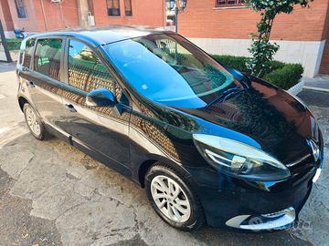 Renault Scenic Nera - Trattabile