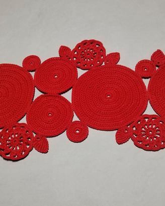 runeer in cordino realizzato a mano