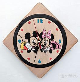 TOPOLINO E MINNIE - OROLOGIO DA PARETE IN LEGNO