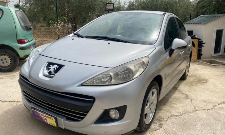 Peugeot 207 1.4 HDi 70CV 5p. 200MILLESIM EDITION20