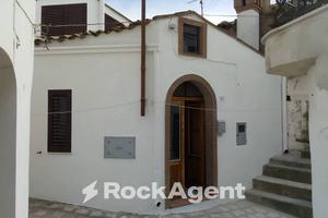 ABITAZIONE CENTRO STORICO INDIPENDENTE AL PIANO TE