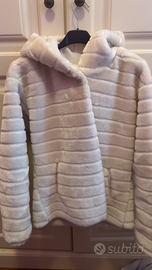 Giacca in eco-pelle bianca con cappuccio