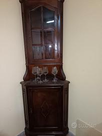 mobile in legno angolare
