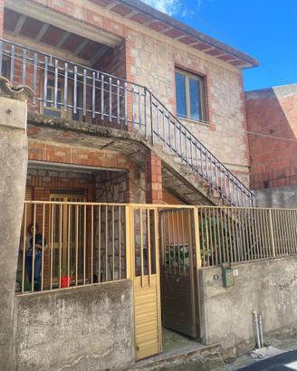 Villa  bifamiliare