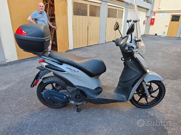 Liberty 150S  Abs - 6250km - tenuto in garage