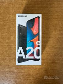 Samsung a20e