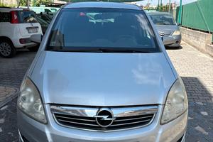 Opel Zafira 1.9 CDTI 120CV Cosmo 7 POSTI