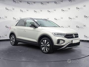 Volkswagen T-Roc 1.5 TSI ACT MOVE Navi teleca...