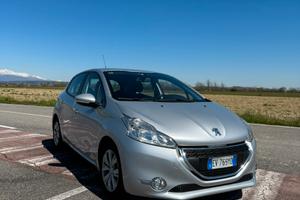 Peugeot 208 GPL