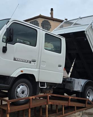 Nissan 6 posti Ribaltabile