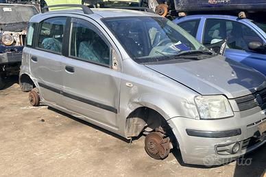 Fiat Panda 5 porte solo per ricambi
