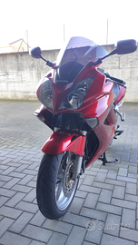 Honda VFR 800 V-TEC