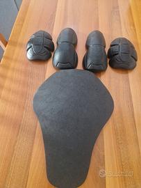 protezioni  giubbotto moto