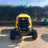 Trattorino rasaerba cub cadet