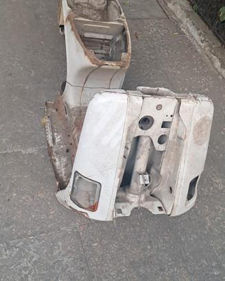 telaio vespa cosa demolito ad uso lamierati