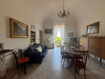 VILLA A SCHIERA A CERMIGNANO