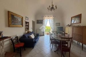 VILLA A SCHIERA A CERMIGNANO