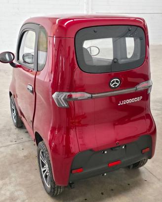 Microcar elettrica con patentino AM/B