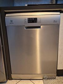 Lavastoviglie Electrolux